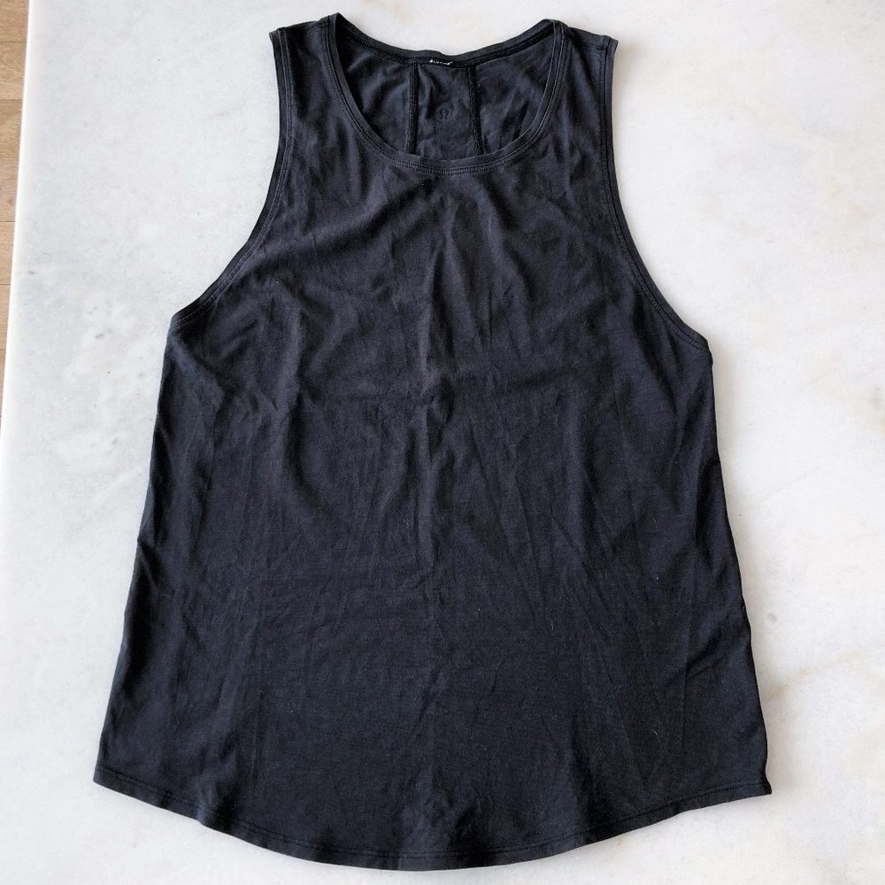 Lululemon Muscle Love tank top / sleeveless shirt (black)